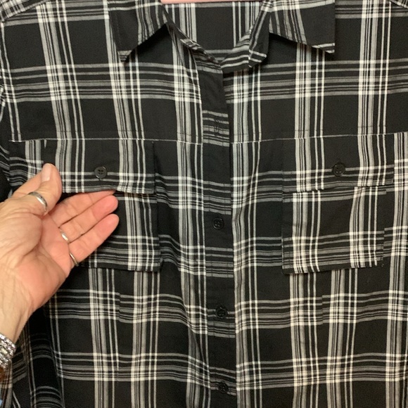 Kenneth Cole Reaction Blouse - Picture 4 of 8